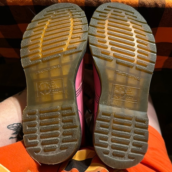 The Original Pink Doc Martins AirWair with Soles Bouncing Vintage 90s Leather - Picture 11 of 11
